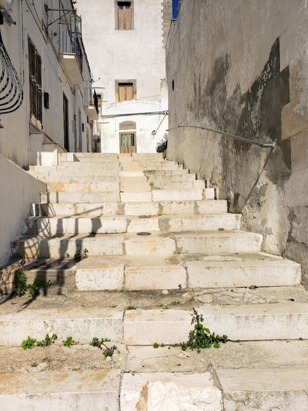 فيلا Casa Rione Medievale Monte SantʼAngelo المظهر الخارجي الصورة